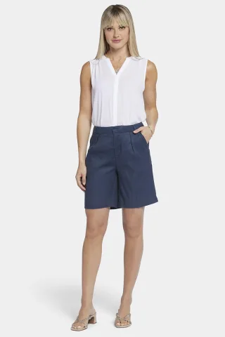 Entspannte Shorts aus Stretch-Leinen in Oxford Navy