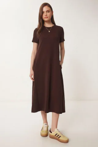 Midikleid mit kurzen Ärmeln und Rundhalsausschnitt