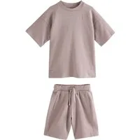 Next T-Shirt & Shorts Strukturiertes T-Shirt und Shorts, Set (2-tlg)