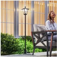 Outsunny Außen-Stehlampe Solar Gartenlaterne, 2er Set, 6 Stdn., ABS Schwarz, Solarbetrieb, wetterfest, LED, Weiß, Ø18.5 x H129 cm