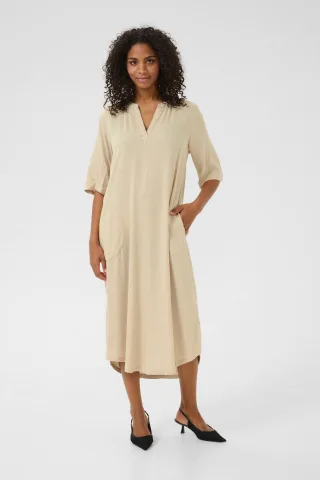 Kleid Relaxed fit beige