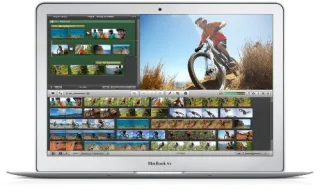 Apple MacBook Air (Mid 2013) [116" Intel Core i5 13GHz 4GB RAM 128GB SSD Intel HD Graphics 5000 macOS] silber