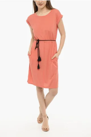 Einfarbiges T-Shirt-Kleid mit Kordelzug in Pink