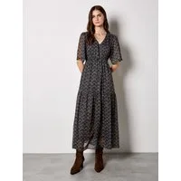 Apricot Chiffonkleid