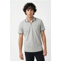 Jack & Jones Poloshirt JCOFUSION BRANDING POLO ZIP SS mit Brusttasche