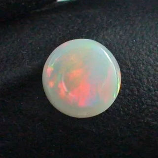 0,99 ct White Opal Multicolor Vollopal aus Coober Pedy Fire