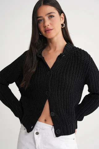 Strukturiertes Rippstrick-Cardigan mit Knöpfen