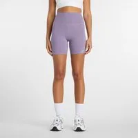 New Balance Laufshorts NB HARMONY HIGH RISE SHORT 6 für Fitness und sportliche Aktivitäten geeignet