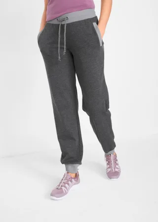 bonprix Jogginghose "Jogginghose mit Kontrastbündchen" aus Baumwoll-Mix, Regular Fit, mit Kontrastbündchen, Casual Stil