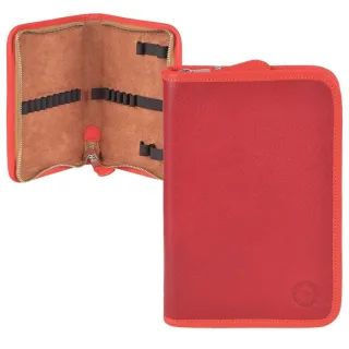 Schüleretui 15 Stiftschlaufen Leder rot 13x20cm | Sonnenleder Lasse. Die strukturierte Lösung für Schreibutensilien in leuchtendem rot orange.