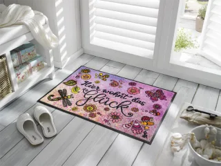Hier wohnt das Glück wash + dry Fußmatte | Größe: 50x75cm
