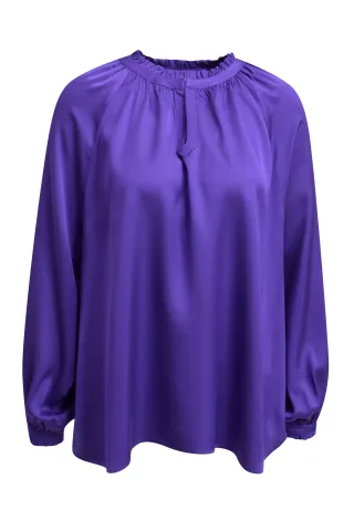 Milano Italy - Blouse w V-neck and ruffels and gathering at neck and raglan slee plum - Gr. - 34