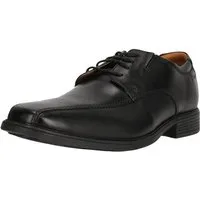 Clarks Tilden Schnürschuh im klassischem Design