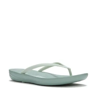 FitFlop X Pantone Iqushion Damen Flip-Flops in Eisberggrün