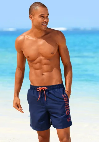 s.Oliver Badeshorts mit trendigem Logoprint