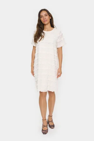 Kleid in lässiger Passform white