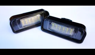 2x LED PREMIUM Kennzeichenbeleuchtung SMD für Mercedes W220 S-Klasse (Modell 98-05)