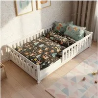 Juskys Kinderbett Naya, 140x200 cm Bodenbett aus Holz, mit Rausfallschutz & Lattenrost