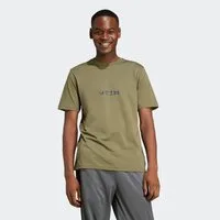 adidas Sportswear T-Shirt CAMO LINEAR GRAPHIC sportlicher Stil, kurzärmlig, Military-Style Design, aus Baumwolle