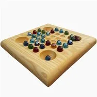 Madera Spielzeuge Spielesammlung Solitär Esche, Familienspiel, bringt die „Grauen Zellen“ auf Trab.