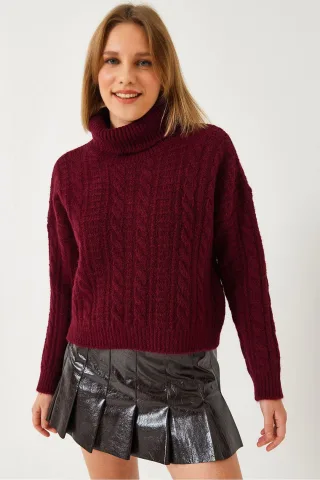 Strukturierter Rollkragen-Crop-Pullover