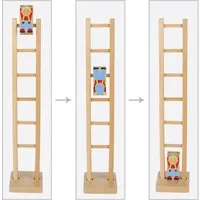 goki Motorikbrett Klettermax Climbi auf der Leiter, Holz, (Set, 3-tlg), Klettermax purzelt die Leiter herunter