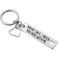 Geschenkehöhle Schlüsselanhänger mit Gravur Drive safe, I need you here with me - Glücksbringer Fahr vorsichtig, mit Herz als Glücksbringer und Schutzengel für deinen Lieblingsmensch