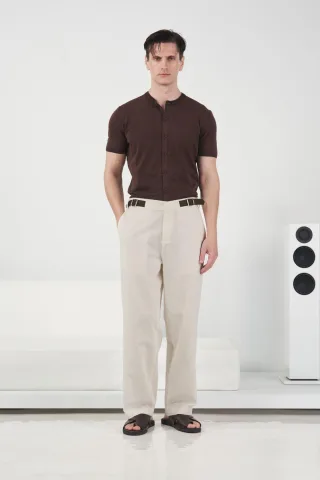 Gürtel-geregelte gerade Leinenhose