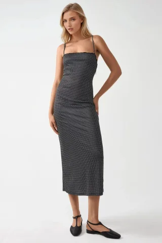 Maxikleid mit quadratischem Kragen und Spitzenverzierungen