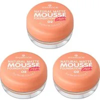 Essence Foundation NATURAL MATTE MOUSSE FOUNDATION, 3er Pack, mit Clean-Beauty-Textur