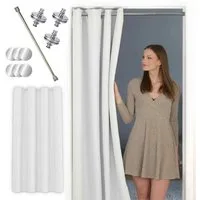 tinycurtains Türvorhang mit Stange silber 70-120 cm Thermo Vorhang ohne Bohren, mit Magneten, Ösen, abdunkelnd, Polyester, weiß Purity, Türgardine mit Klemmstange Raumtrenner verdunkelnd