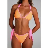 Moda Minx Bikini-Hose (1-St., Panty) mit angesagtem Kontrast-Design und Steinbesatz