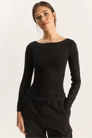 Figurbetontes Basic-Top