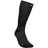 Bauerfeind Sportsocken Run Ultralight Compression Socks atmungsaktives, ultradünnes Gestrick, mit Kompressionszonen