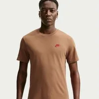 Nike Sportswear T-Shirt M NSW CLUB TEE mit Logostickerei auf der Brust, aus Jersey-Material, Regular Fit