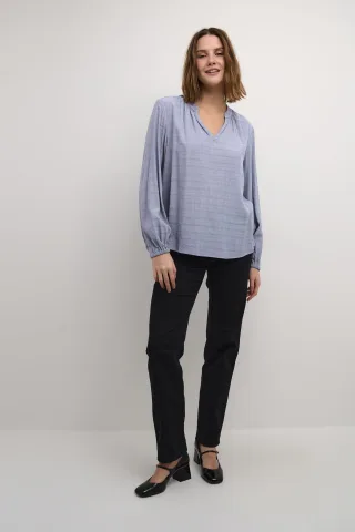Blau