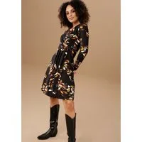 Aniston SELECTED Jerseykleid mit silberfarbenem Zierring am Wickel-Ausschnitt