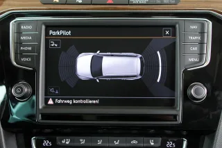 Komplett-Set Park Pilot Front + Heck inkl. OPS für VW Passat B8