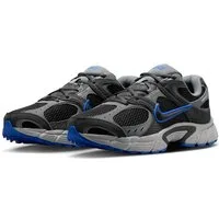 Nike Sportswear V5 RNR Suede Sneaker inspiriert vom Design des Y2K Nike Vomero 5
