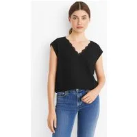 pieces Kurzarmshirt PCKAMALA LACE V-NECK TEE JRS NOOS BC
