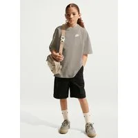 Nike Sportswear T-Shirt Nike Sportswear Big Kids' T-Shirt für Jugendliche geeignet, mit Rundhalsausschnitt, aus Baumwolle