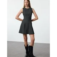 Trendyol Sommerkleid (1-tlg) Falten