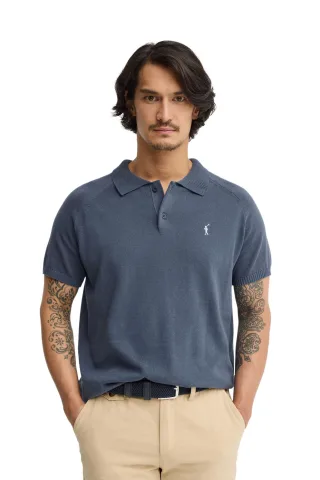 Kurzärmliger Pullover denimblau mit Polokragen und Rigby Go Logo
