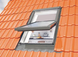 Optilight „TLP Kunststoffschwingfenster mit Eindeckrahmen"