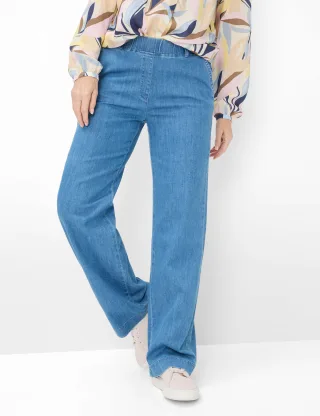 Raphaela by Brax Damen Marlenehose Style PAM FLARED BLEACHED, denim hellblau, Gr. 46K