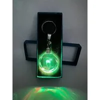 Stelby Schlüsselanhänger Widder Sternzeichen Schlüsselanhänger Multicolor mit Geschenkbox (Perfekt für Geburtstage und Weihnachten, Robustes Glasmaterial, leuchtet in 5 Farben), Farbwechsel, langlebig, modernes Design