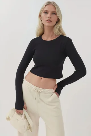 Elastisches Rundhals Langarm-Crop-Top