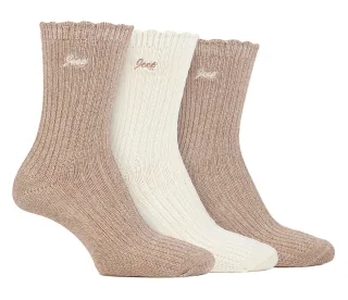 Frauen Bamboo Boot Socken | Jeep | Cute Ribbed Scalloped Ankle Socken für Damen, Anti Blister Knit gepolsterte Socken - Taupe / Creme