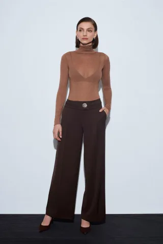 Hochbundweite Hose mit weitem Bein aus Krepp
