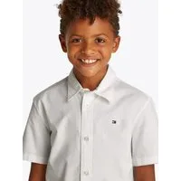 Tommy Hilfiger Kurzarmhemd STRETCH OXFORD SHIRT SS mit Logostickerei